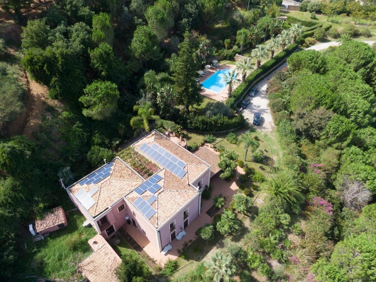 Agriturismo Villa Luca SantʼAgata di Militello Exterior foto