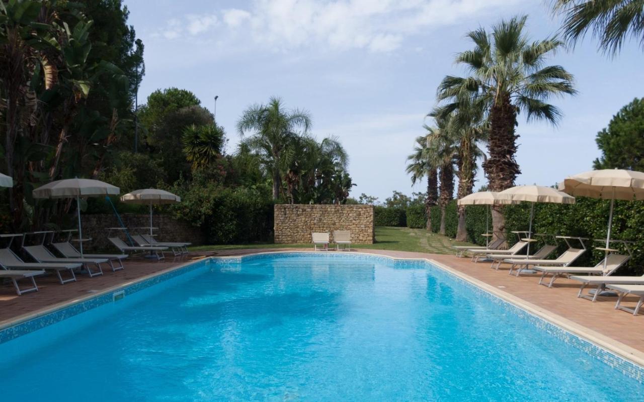 Agriturismo Villa Luca SantʼAgata di Militello Exterior foto