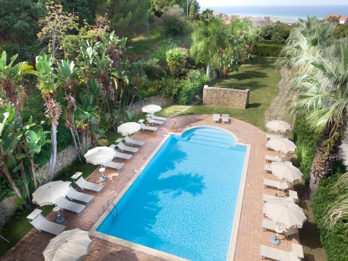 Agriturismo Villa Luca SantʼAgata di Militello Exterior foto