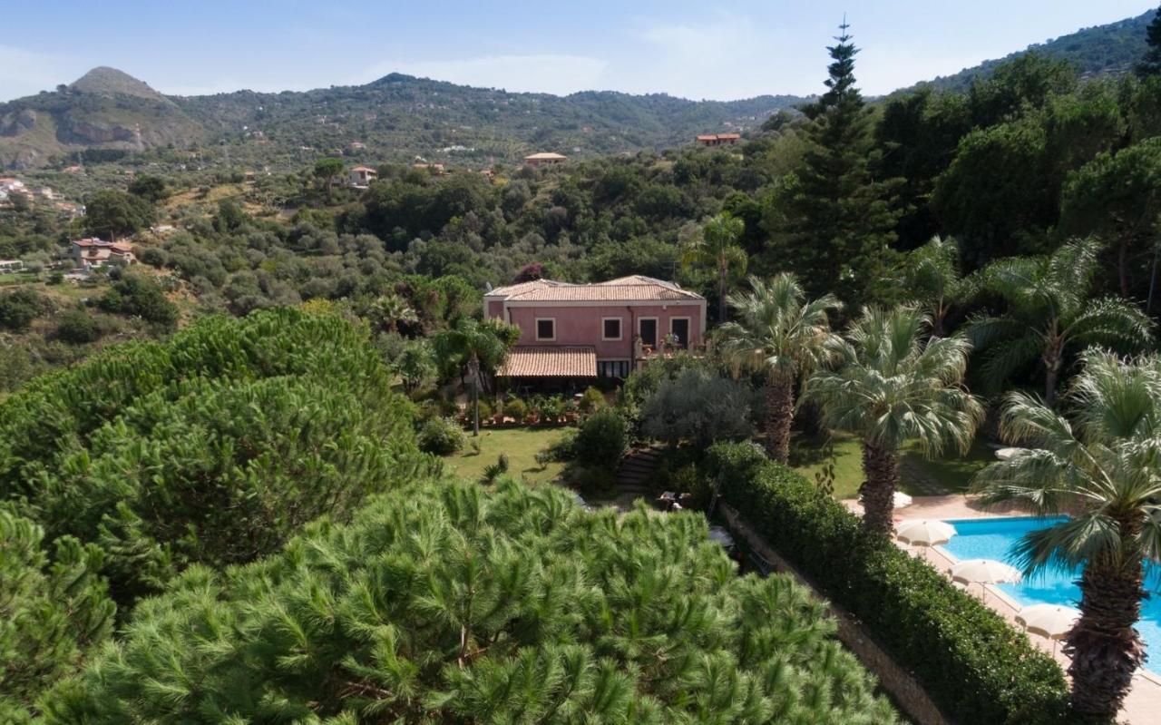 Agriturismo Villa Luca SantʼAgata di Militello Exterior foto