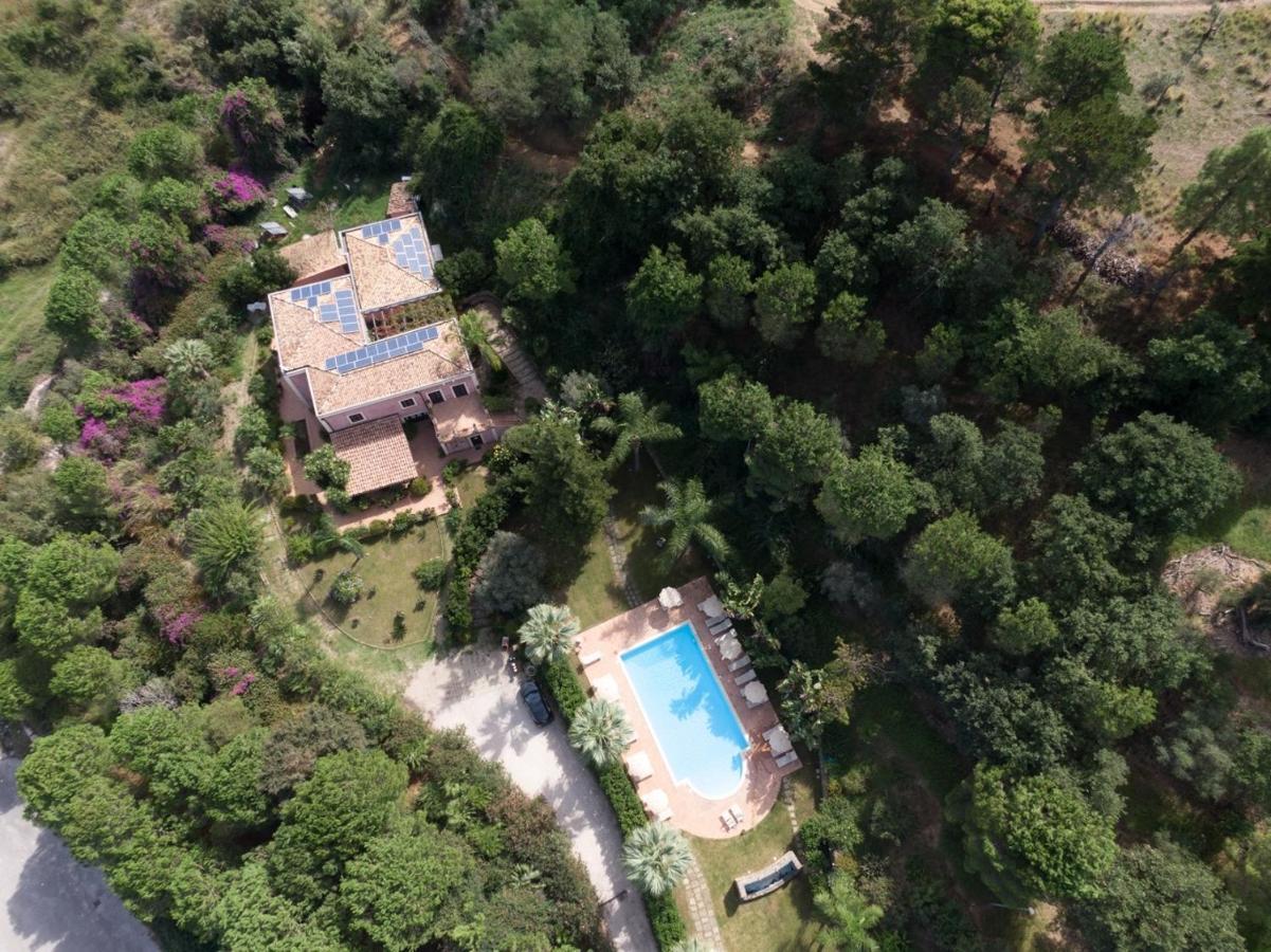 Agriturismo Villa Luca SantʼAgata di Militello Exterior foto