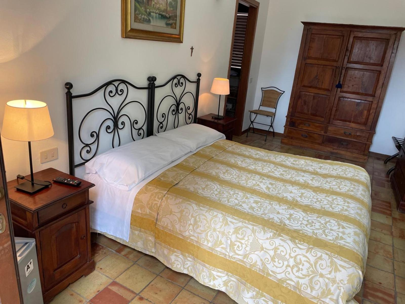 Agriturismo Villa Luca SantʼAgata di Militello Exterior foto